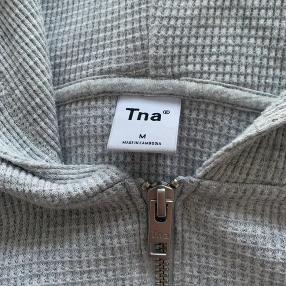 TNA ZIP UP SWEATER!🤍🎄 - Picture 5 of 6